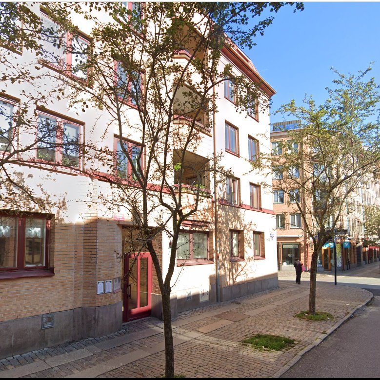 gatorochtorg's tweet photo. Foto 1: rivning på Landsvägsgatan 1982, Foto Stig Hammarstedt
Foto 2: samma vy 2024 https://t.co/xwmpoDFvIK