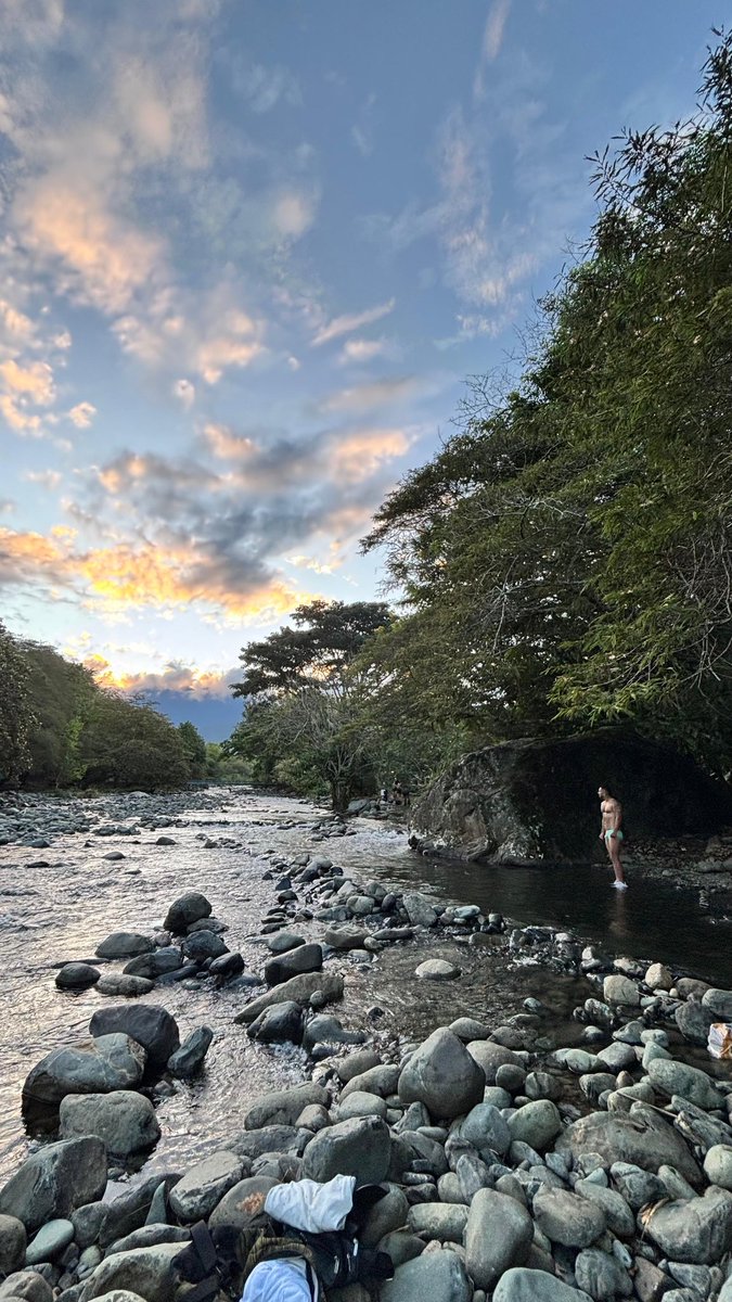 AlbertDeCali1's tweet photo. #COP16EnCali #COP16Cololombia #COP16 que rico esta el río Pance.
Que riqueza. #CaliEsDondeDebesEstar
#calicultural
💦❤️🙏😘 https://t.co/I6WbUVbTDg