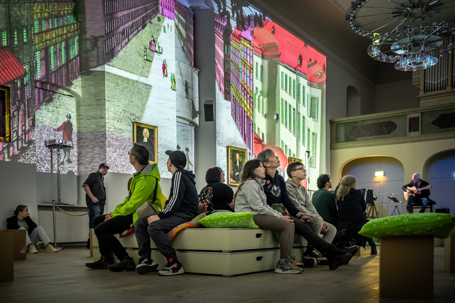 LISachsenAnhalt's tweet image. Wo findet #Lernen heute statt? Diskutieren Sie mit Kay Adenstedt (LISA) und Wybke Wiechell (LKJ LSA) in einem hybriden #Webtalk am 12. November in @Francke_halle Grundlagen erfolgreichen Lernens und die Rolle der #Digitalität in der #Bildung. Näheres dazu:
bildung-lsa.de/index.php?KAT_…