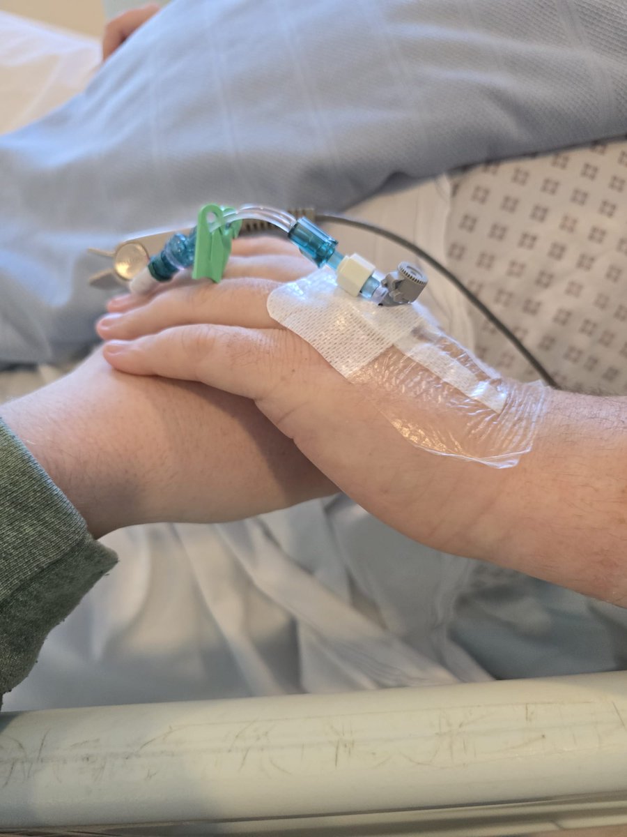 Not been on recently, not sure how much I will be, but the few people I know only on here probs have no idea whatsoever has/is going on with me especially colleagues and friends from my time at <a href="/SunderlandAFC/">Sunderland AFC</a> just wanted to pop in at the end of a horrid few days on ICU say HI❤️