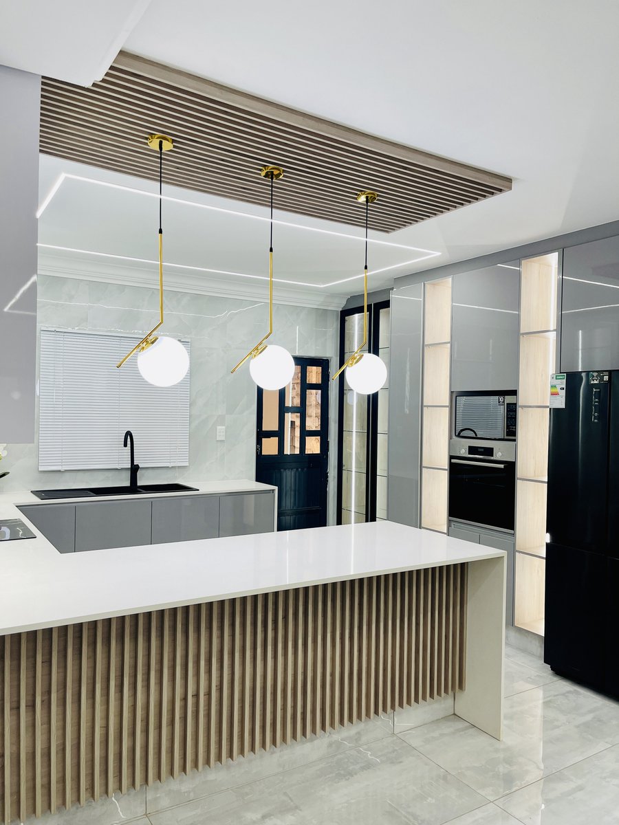 Rubi_Gando's tweet photo. Our latest kitchen installation in KwaMaphumulo https://t.co/NYlzpDmObF