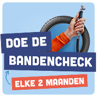 Ga je weg met de auto in de herfstvakantie? 🍂Doe voor vertrek de bandencheck!✅ Autobanden lopen langzaam leeg. Het is daarom belangrijk om je bandenspanning te checken. Dus doe de bandencheck elke twee maanden. Dan ga je goed voorbereid op weg.