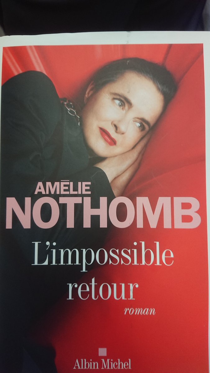 vivelaprobite's tweet photo. Bonjour @RERB. Un livre L'impossible retour d'@amelie_nothomb a été oublié en gare de Bourg La Reine. Si le/la propriétaire du livre se reconnaît dans cette annonce, contactez moi en MP. Bonne journée. @Plusdetrains #rerb https://t.co/Wd6GC2r8wr