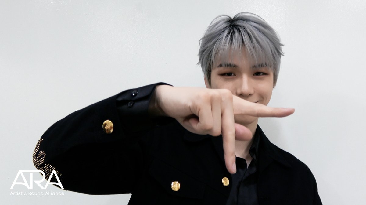 강다니엘(KANGDANIEL) tweet media