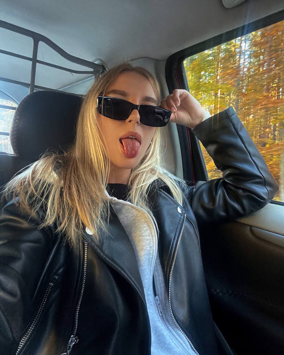 Nastya Gallery tweet media