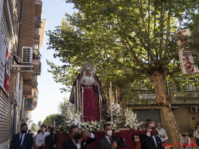 Rosario Vespertino de María Santísima de la Victoria en Córdoba: Detalles y Recorrido