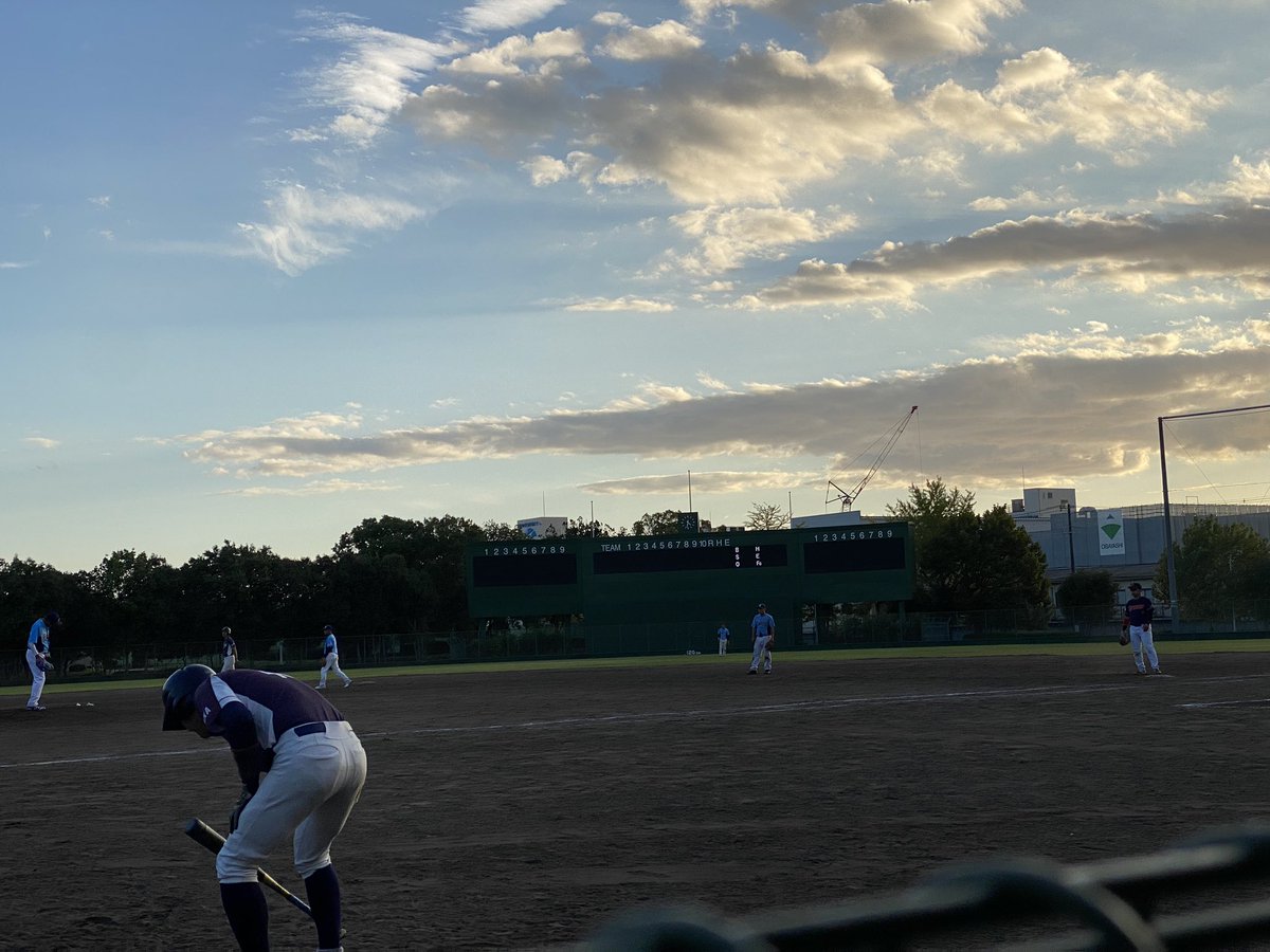 w_higa's tweet photo. 来週の大阪マンデーベースボールリーグライブ配信の下見をしに久宝寺緑地野球場へ行ったら、スコアボードが新しくなってました。
https://t.co/hPedJyzj1e
#higao
#OMBL https://t.co/TW7Un2Je5h
