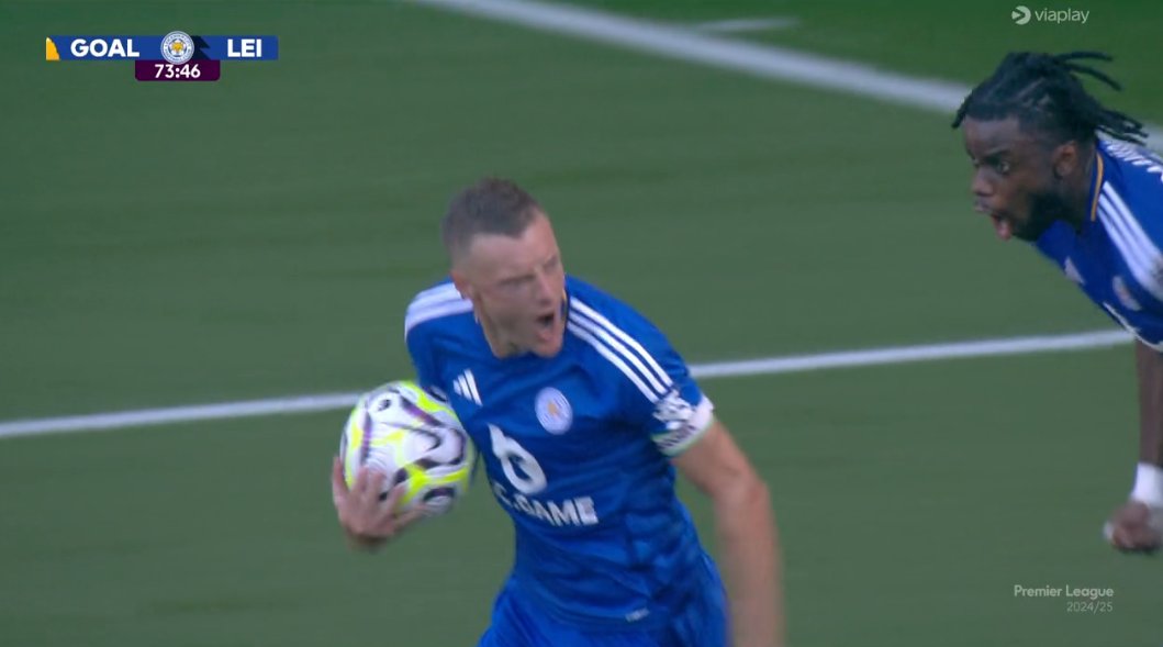 foet247europa's tweet image. Leicester City staged a stunning comeback from two goals down as Jordan Ayew&apos;s stoppage-time winner gave them a 3-2 victory against Southampton. #SOULEI