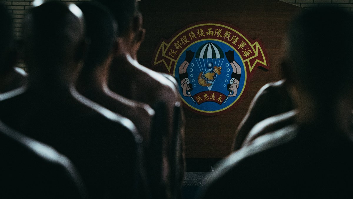 MoNDefense's tweet photo. #ROCMC Amphibious Reconnaissance and Patrol Unit has entered the final phase of its grueling ‘#HellWeek.’ Over six days and five nights, only those who complete the toughest tests become frogmen.
#MaritimeMonday #SemperFi https://t.co/IXBPxxBEFQ