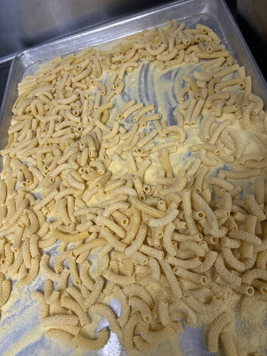 rickyp2017's tweet photo. The noodler 🍝👨🏻‍🍳 https://t.co/IjSwMVvONd