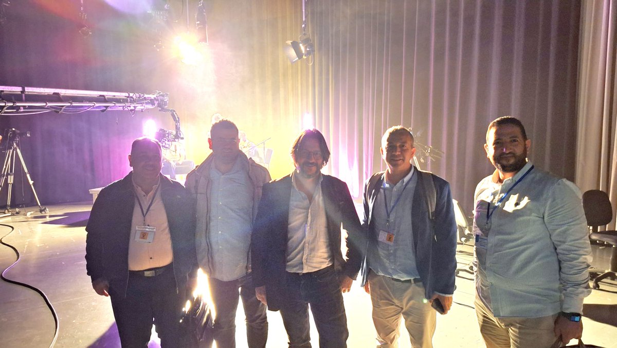 CIFP JL Garci (@cifpgarci) on Twitter photo Nos visitan representantes de los centros de excelencia europeos, con los que compartimos experiencias y retos de futuro. Gracias por venir al Garci. <a href="/etfeuropa/">European Training Foundation 🇪🇺</a> Nos visitan representantes de los centros de excelencia europeos, con los que compartimos experiencias y retos de futuro. Gracias por venir al Garci. <a href="/etfeuropa/">European Training Foundation 🇪🇺</a>