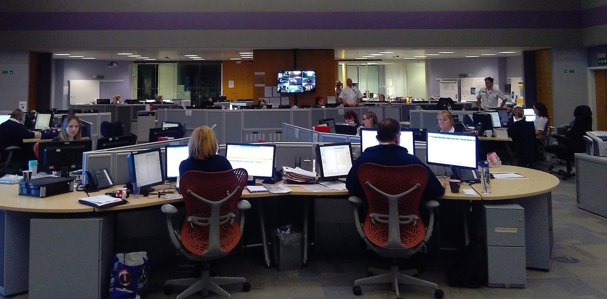 CheshireFire's tweet photo. A huge thank you to everyone @NW_Fire_Control for all that you do, 24 hours a day, 7 days a week, 365 days a year, to help keep us safe. #InternationalControlRoomWeek #UnsungHeroes #ControlRoomWeek 👏👏👏 https://t.co/gbDQi8C87n