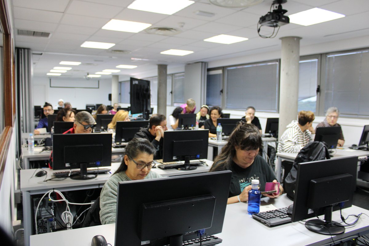 ¡Seguimos con las formaciones!💪

El aprendizaje continuo es clave para asegurar una comunicación efectiva entre empresa y plantilla. 🤝

Hoy nos enfocamos en aprender técnicas básicas de manejo de Office y del correo electrónico, herramientas esenciales para la vida laboral y la