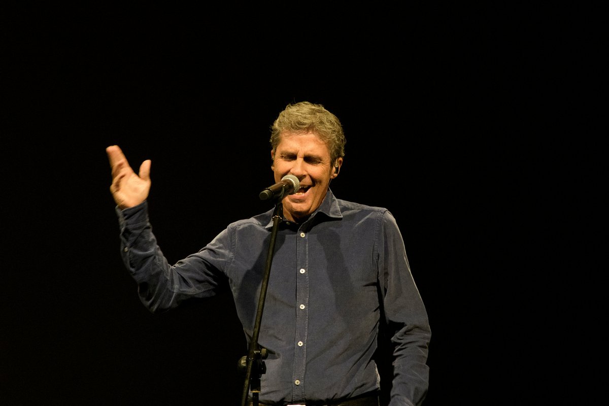 Torno sempre volentieri a #Firenze e se continuate ad accogliermi come avete fatto sabato al #TeatroPuccini, finisce che prendo la residenza. Il viaggio di 100 storie per 100 canzoni continua verso Napoli. Sempre grazie.

📷 Stefano Mattii

<a href="/OTRlive/">OTRlive</a> #CentoStorieperCentoCanzoni