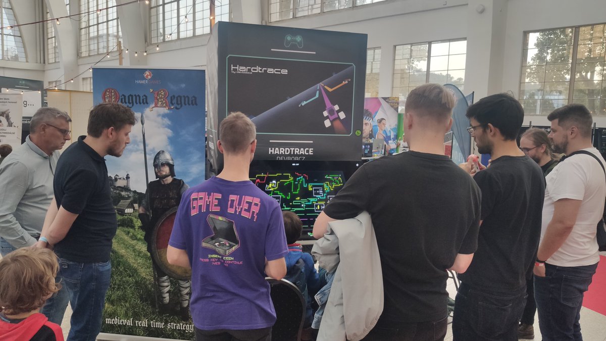 devbobcz's tweet photo. Výstava GameDev Connect je skvělá! Rád bych poděkoval návštěvníkům stánku #hardtrace, za hraní i zpětnou vazbu. Díky, byly to úžasné dva dny! Vážím si Vašeho zájmu o hru, váš čas. Další dáky patří Pájovi (pomoc), týmům #VenushjaGames, #Uncracked, #Room205, #gamebase, a #GDA týmu. https://t.co/cPPn3zf9Yt