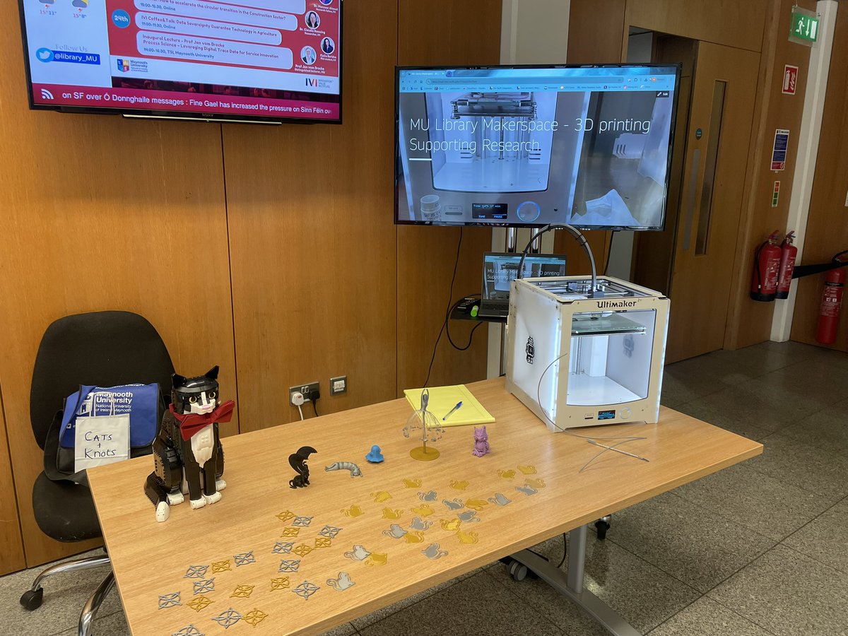 Starting now! Join us over in the <a href="/library_MU/">Maynooth University Library</a> to see some live 3D printing to start off #MUResearch week 2024
#makermonday