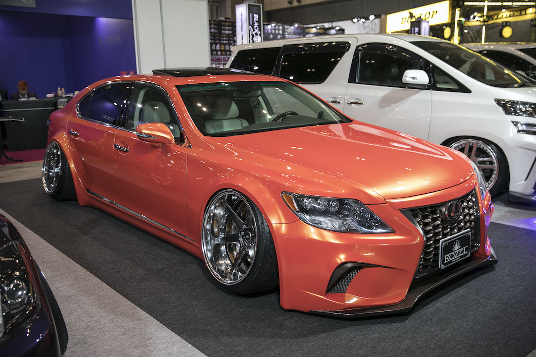 ALESS_MAGAZINE's tweet photo. /
中古車、エアロ、ホイール、小物パーツまで。情報盛りだくさん!
\
▼公式サイト
https://t.co/pLnDmbmSdX
アレスマガジン
#Sクラスコーティング
#アレス
#新作オリジナルホイール
#エイムゲイン
#19GS
#オートサロン2019
#出展車輌
#LS https://t.co/czKm3F9ARl
