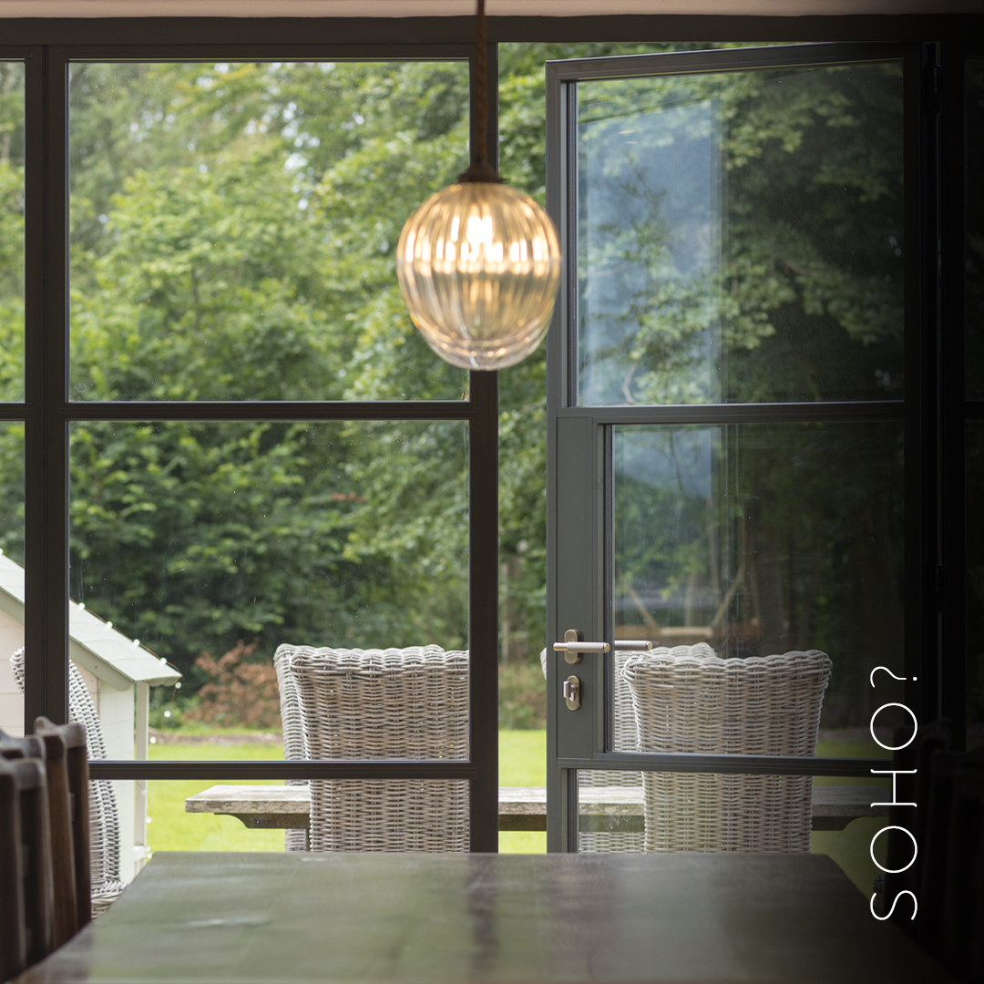 Originbifolds's tweet image. 🧐 What’s your style preference?

🏙️ Soho: Bold, industrial vibes with sleek, urban charm. OR ✨ Contemporary: Clean lines, modern elegance, and timeless appeal.

origin-global.com/collections

Let us know your pick! 👇

#OriginWindows #SohoStyle #ContemporaryDesign