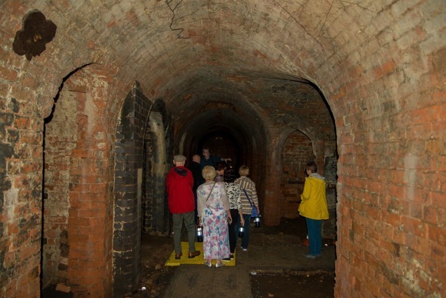 Sat 26 Oct, Dont miss out on the Birmingham interior catacomb tours, a Fungi walking tour, Burial index.  Raising funds for restoration. 
Read/book your place here fkwc.org/post/sat-26-oc…

#Halloween #AirRaidShelters #JohnBaskerville
#WashingtonIrving #BirminghamCatacombs
#WWII