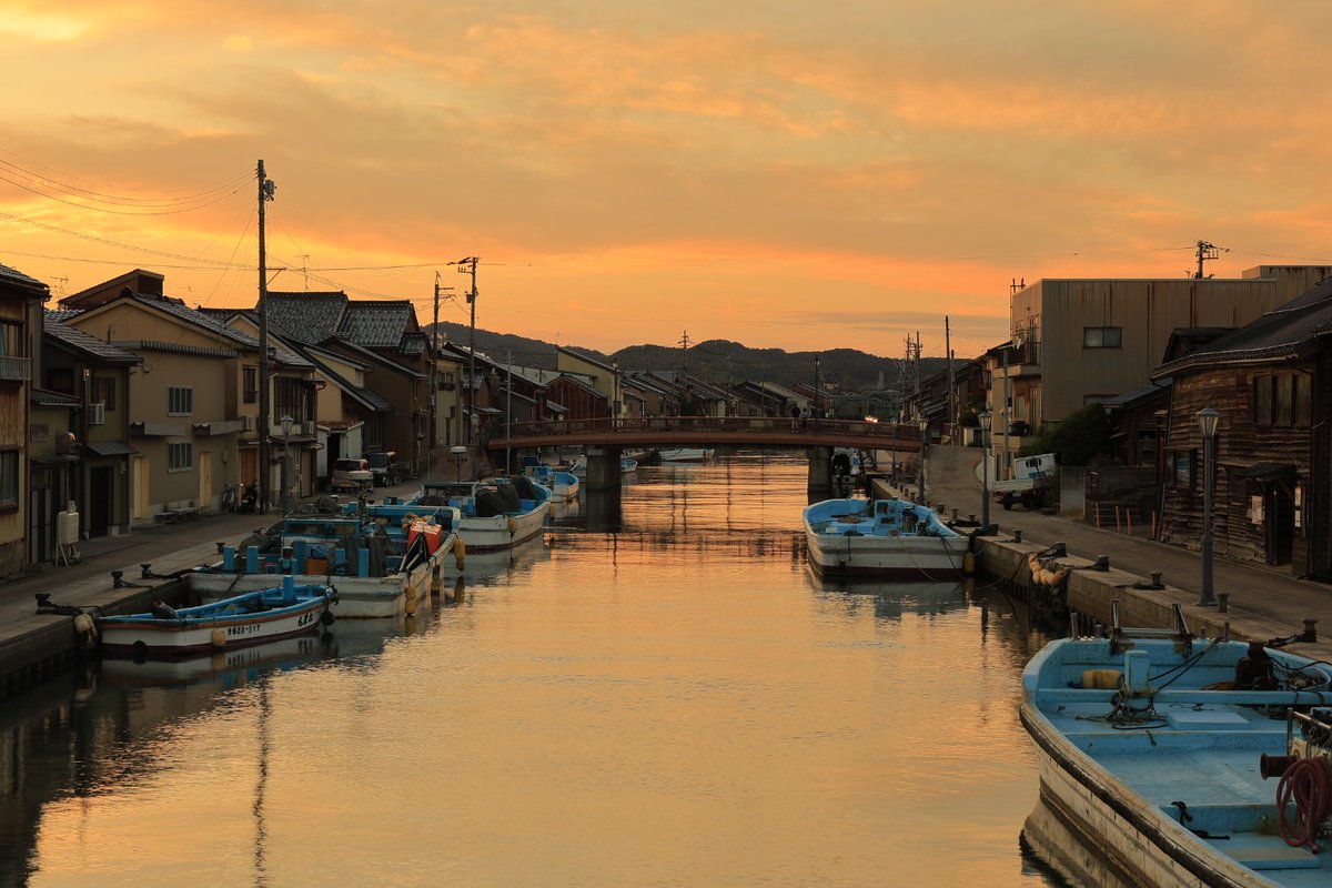 victoryship04's tweet photo. 夕焼けからの夜景 https://t.co/OCFPz2kssB