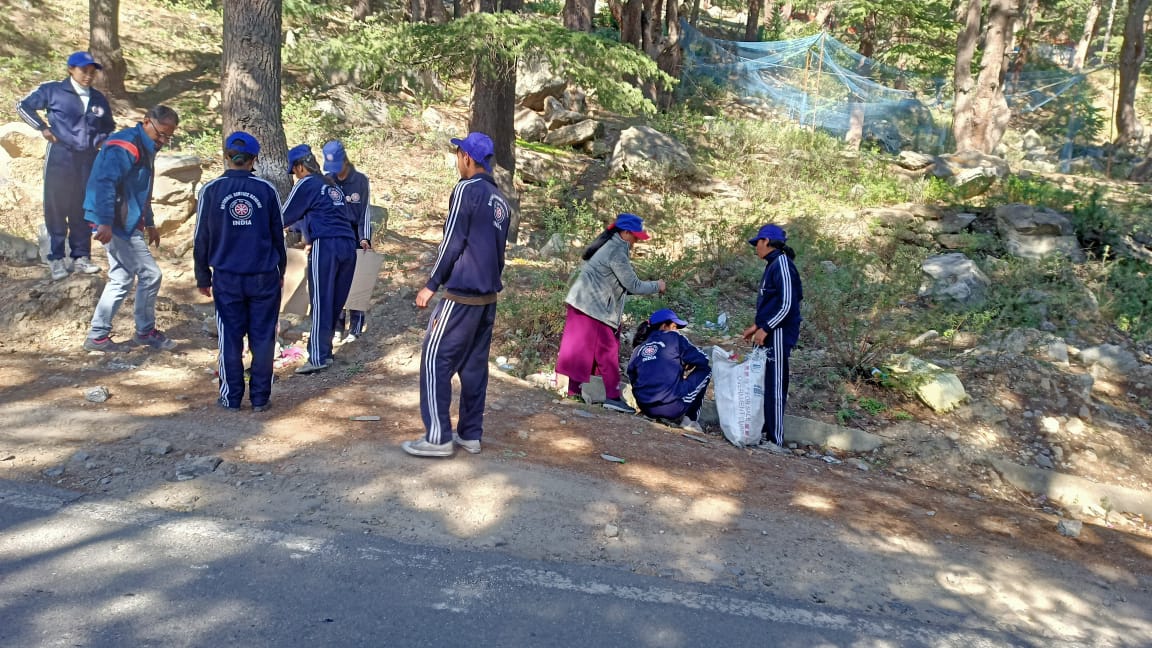 _NSSIndia's tweet photo. NSS Volunteers of GMSSS KALPA, Kinnaur, Himachal Pradesh carried out a cleanliness drive and beautification of the school campus and PHC Kalpa during their seven-day special camp."

@YASMinistry @mybharatgov @mybharatgov @mansukhmandviya @khadseraksha https://t.co/9U29N7cpRf