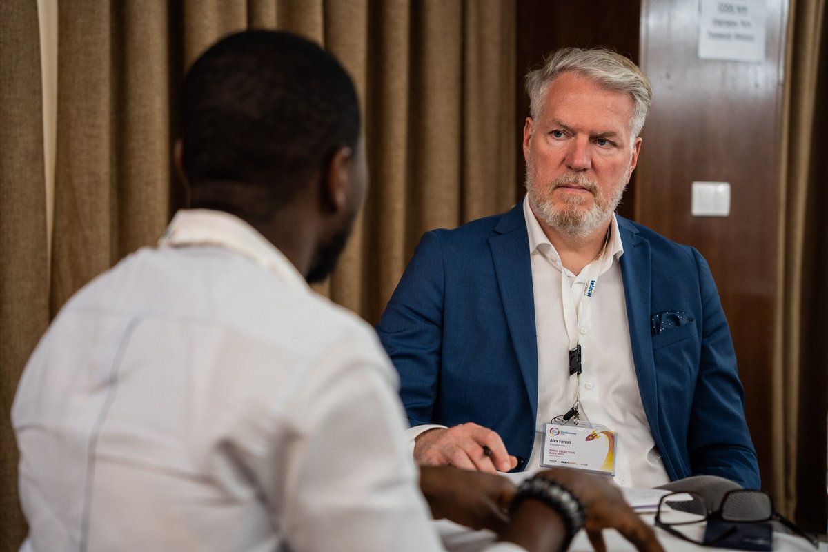 🌍🚀 The Power of Mentorship in Entrepreneurship 🚀🌍

At Startupbootcamp AfriTech, we know that behind every great startup success story is a network of supportive, knowledgeable mentors who help guide the way.  lnkd.in/dBhG8GK4