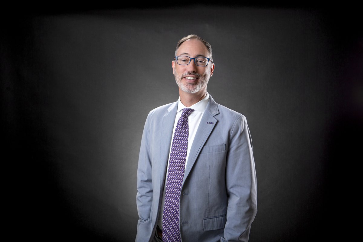 Ogden Honors College (@lsu_honors) on Twitter photo As we approach the 2024 election, OHC Dean and history professor <a href="/JonathanEarle2/">Jonathan Earle is @jonearle.bsky.social</a> shares his insights, drawing from his expertise in U.S. political history—particularly the tumultuous years leading up to the Civil War. #Election2024
bit.ly/3AjDwoW As we approach the 2024 election, OHC Dean and history professor <a href="/JonathanEarle2/">Jonathan Earle is @jonearle.bsky.social</a> shares his insights, drawing from his expertise in U.S. political history—particularly the tumultuous years leading up to the Civil War. #Election2024
bit.ly/3AjDwoW