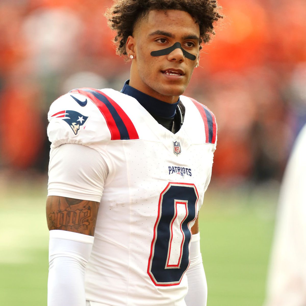 LOCKDOWN: #Patriots 2nd year CB Christian Gonzalez had a SHUTOUT yesterday, not allowing a single catch.

Gonzalez locked down #Jets All-Pro WR Davante Adams… 

• Targeted only four times 
• ZERO CATCHES 
• ZERO YARDS