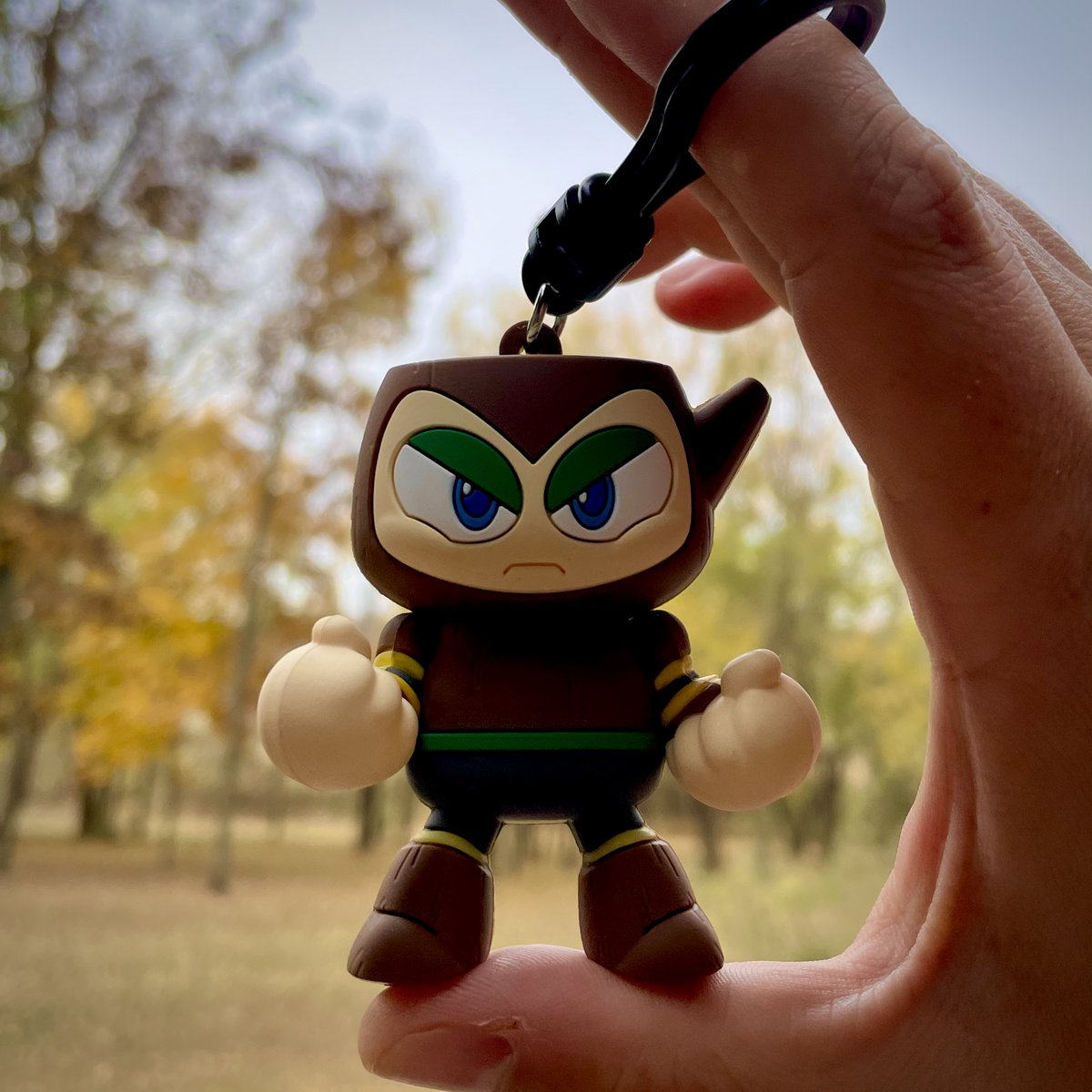 VeebsToys's tweet image. This #MegaMonday brings my all-time favorite #RobotMaster in a format I wasn't expecting. I got my mitts on the new @MonogramDirect #WoodMan Figural Bag Clip, and I love it. Again, this is a fun and fitting style (kinda like Powered Up), so I hope we see more. #MegaMan #Rockman