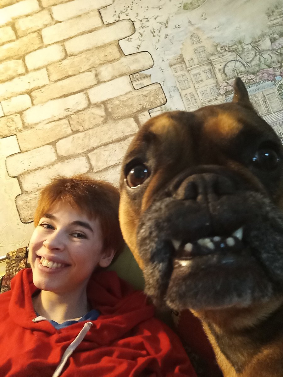 margblya's tweet photo. a selfie lmao https://t.co/KRgggYAxm6