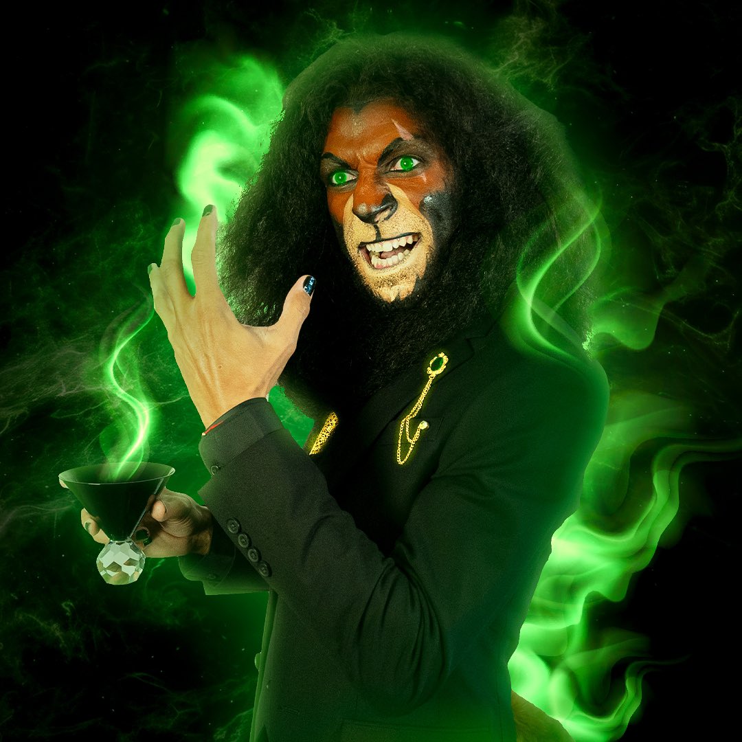 KhleoThomas's tweet photo. Long live the Halloween King https://t.co/Dv8napHZXQ