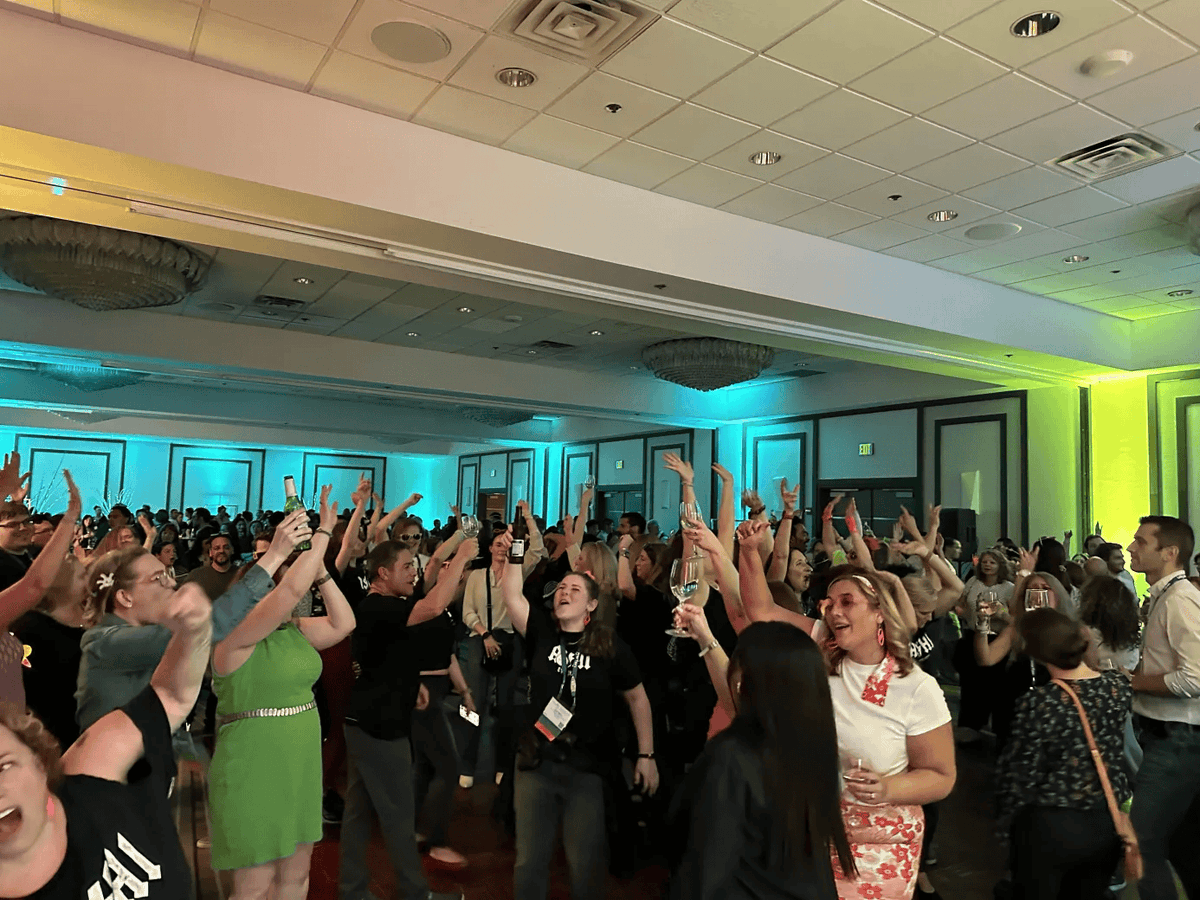 ASHIHQ's tweet photo. Last Thursday's networking reception at the ASHI Annual Meeting was a party to remember! 🎉🍹 Amazing energy, lots of laughs, and a whole lot of fun with incredible people! Here's to building stronger bonds and making memories together!
#ASHIAnnualMeeting #NetworkingNight https://t.co/pkFRtyrtfZ