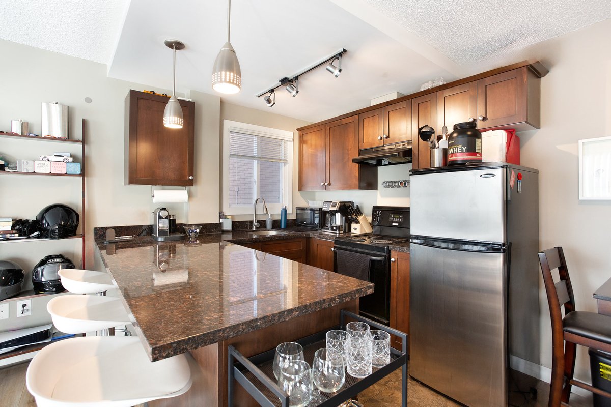 REAL BROKER CANADA | REPYYC tweet media