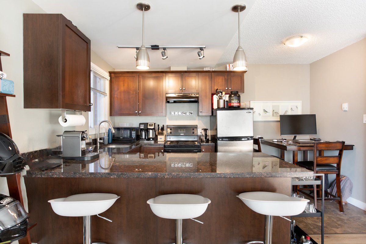 REAL BROKER CANADA | REPYYC tweet media