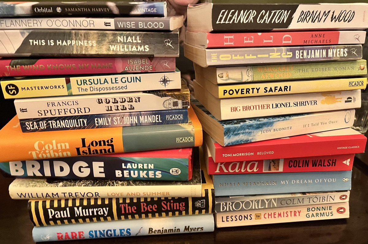 DealBookshare's tweet photo. Midway between Bookshares tonight! October was great, with THREE Booker Shortlist titles shared - spot them all? November Bookshare is on 11th, so the evening before the winner is announced - will we have more by then? Join us to find out (and bring one along?)…📚📚📚 https://t.co/JblOszINtl