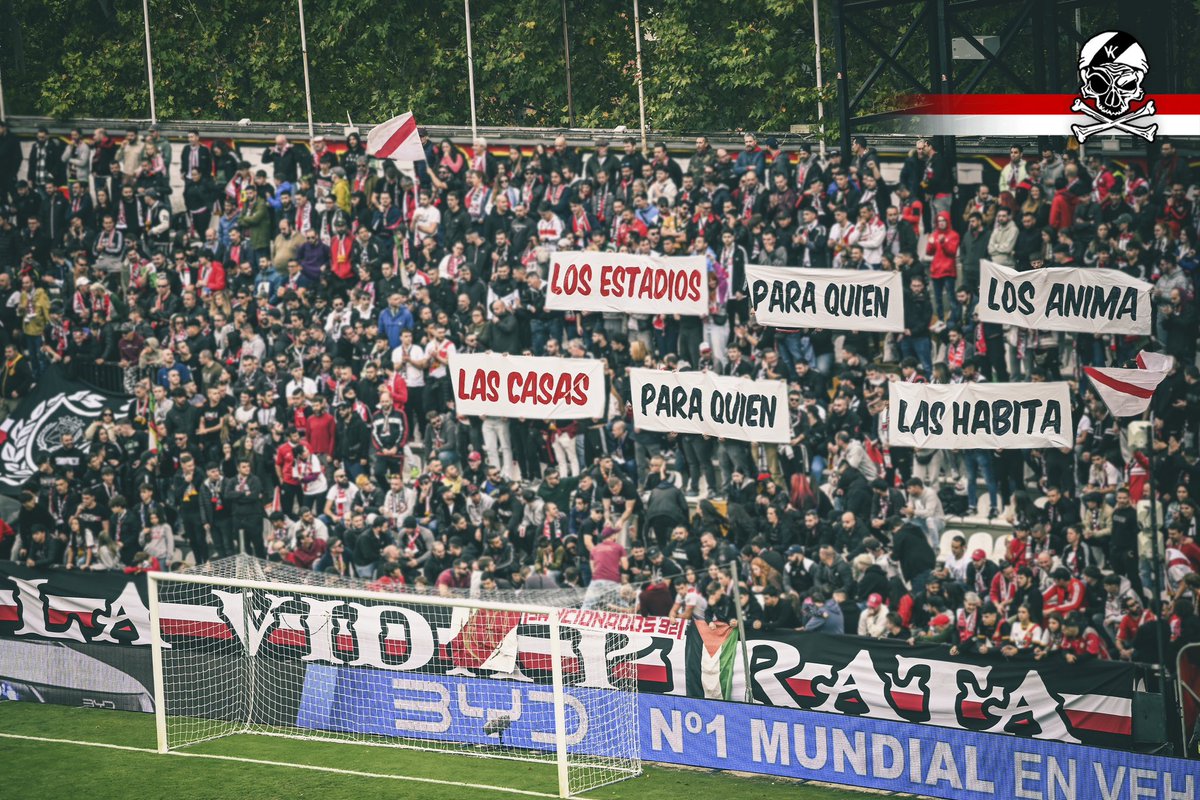 La vivienda es un derecho, no un negocio. 

Defendamos a nuestra clase y nuestros barrios:

¡Las casas para quien las habita!