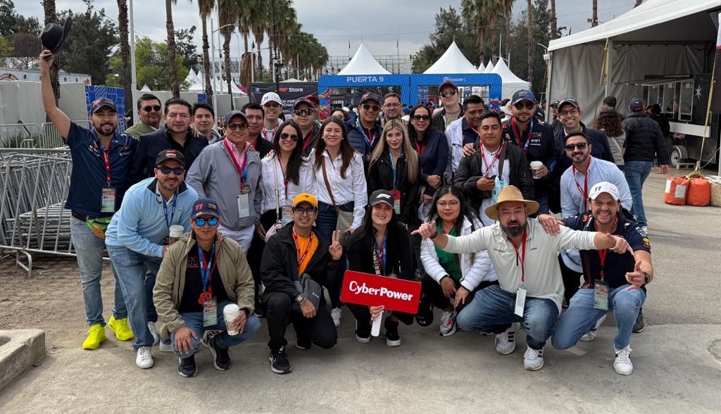 ¡#CyberPowerMX llegó a la <a href="/F1/">Formula 1</a> con la mejor #energía, junto a nuestros #partners! 
¡Les agradecemos por acompañarnos en esta grandiosa experiencia! 🏎️💨⚡️