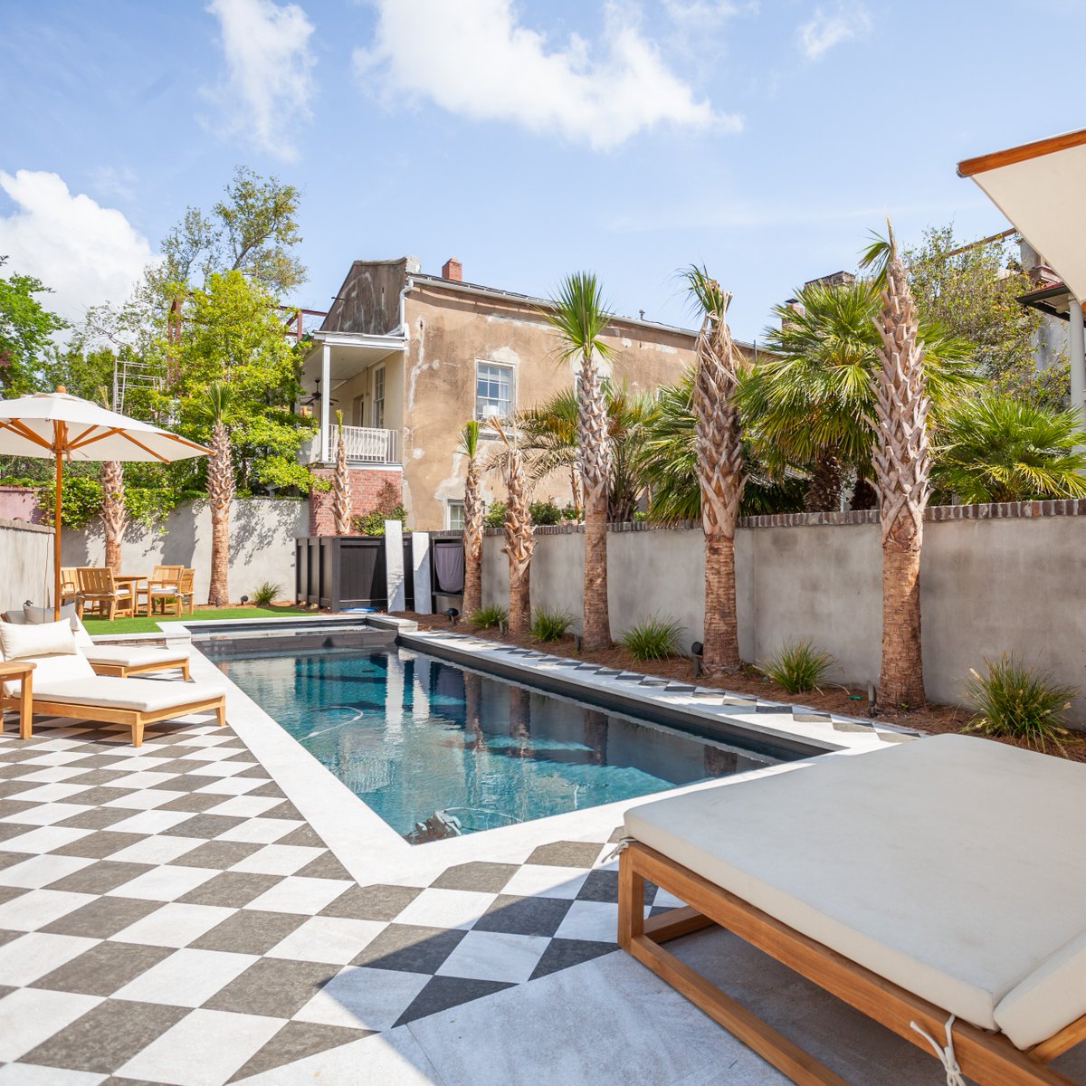 It’s more than a pool. It’s an extension of you. 🏁 Infuse your home with personality with a custom-built oasis that exudes your style. Contact the Lowcountry’s premier pool designer to get started. bit.ly/3QotA1z 

Photo credit: Kelly Parish Photography