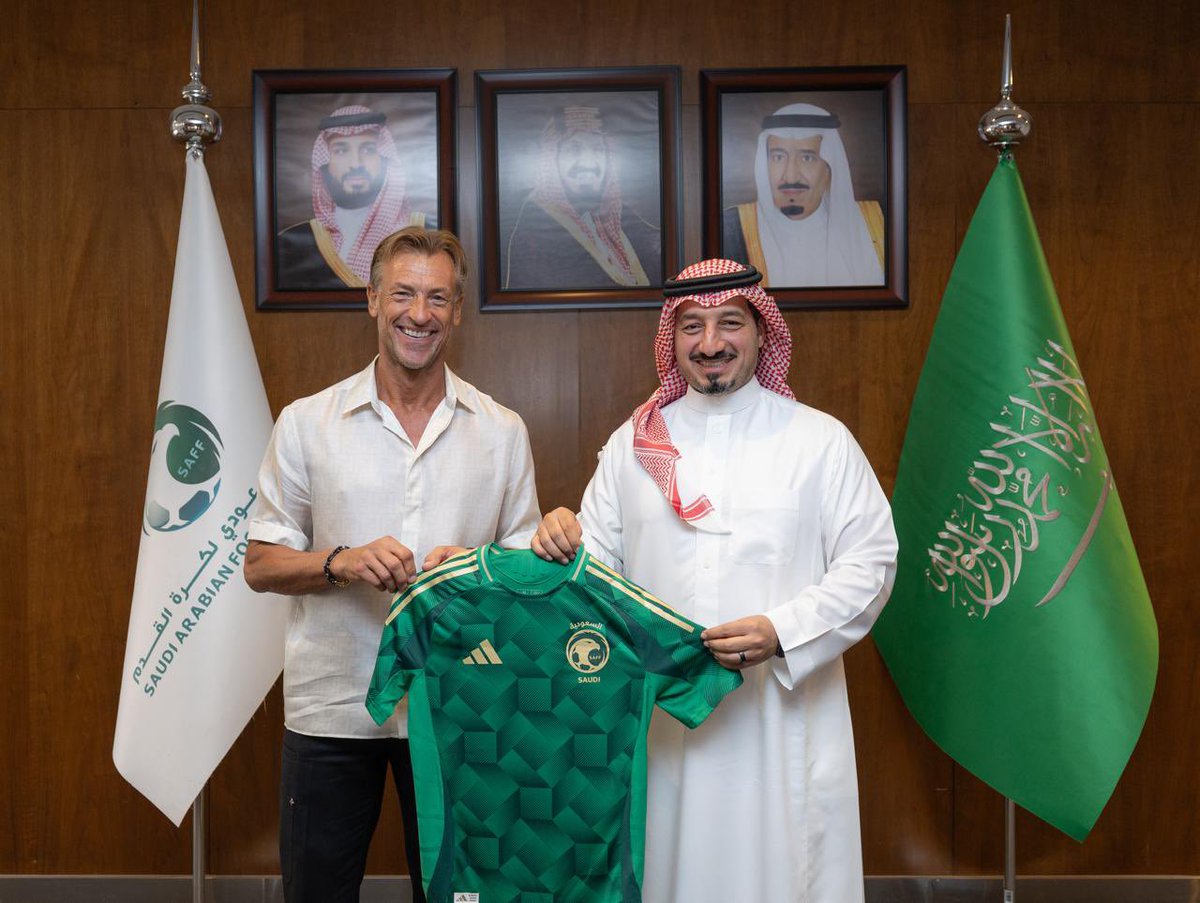 Hervé Renard (@herve_renard_hr) on Twitter photo I’m honored to be back to coach the Saudi National Team 🇸🇦
We will work together towards achieving our goal, to qualify to the 2026 World Cup and make Saudi fans proud.
We need your support all🦅💚 <a href="/SaudiNT/">المنتخب السعودي</a> I’m honored to be back to coach the Saudi National Team 🇸🇦
We will work together towards achieving our goal, to qualify to the 2026 World Cup and make Saudi fans proud.
We need your support all🦅💚 <a href="/SaudiNT/">المنتخب السعودي</a>