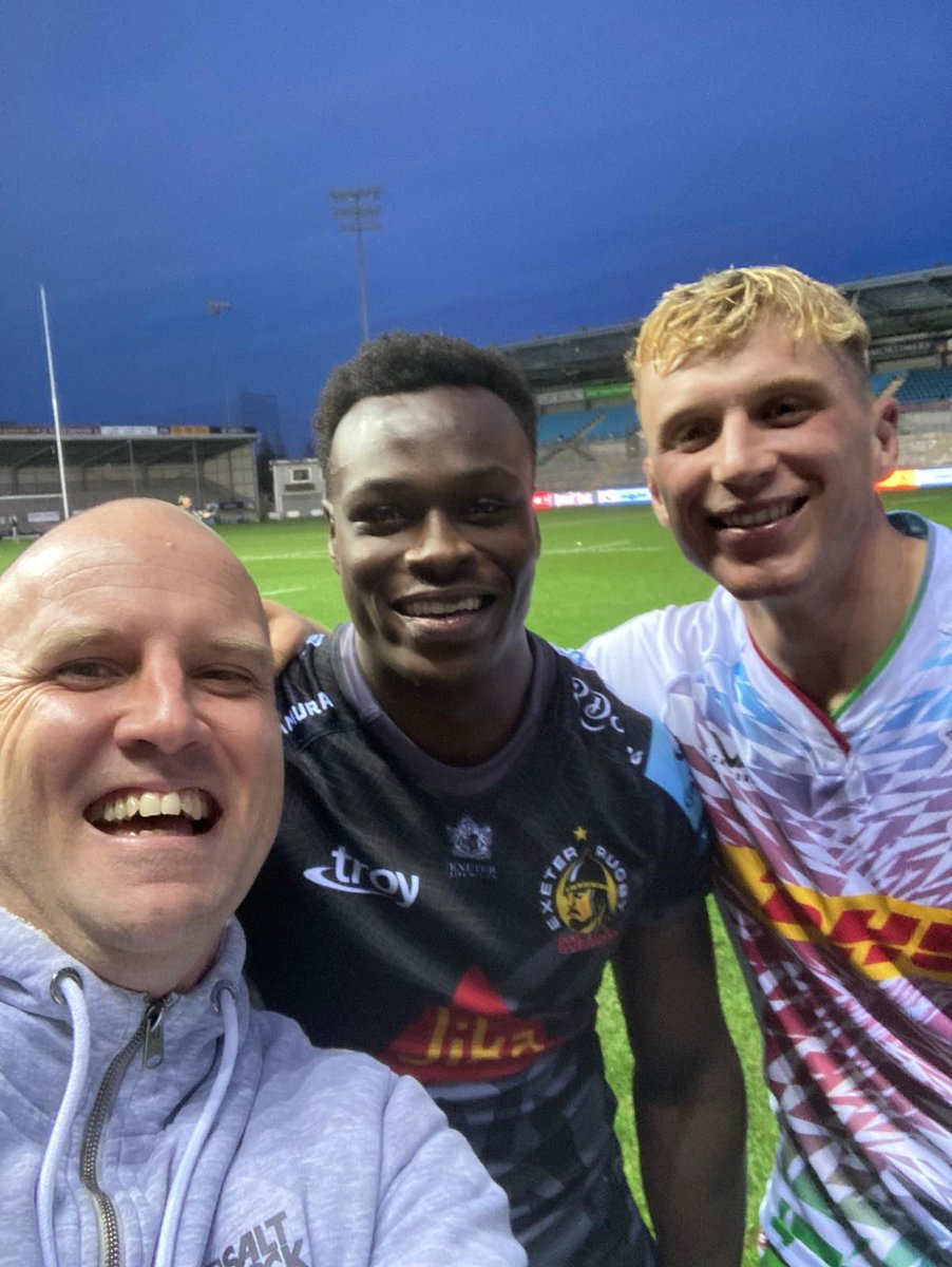 ReedsAlumni's tweet photo. Hands up 👏 to @ReedsSchool  Ben Haining who made the return journey to Exeter to cheer on 2 of his @ReedsAlumni  S&amp;C superstars (&amp; former charges) Paul Brown (Mu20) &amp; Jack Kenningham (Br18).  
That's pure dedication to the cause &amp; embodies our Reed's #communityforlife ethos! 😍 https://t.co/vzix5LiR1K