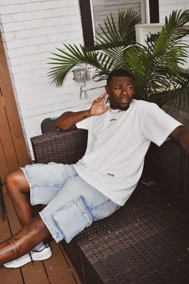 slimey lil dude tweet media