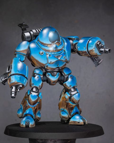 theminiaturista's tweet photo. Today I bring you an experiment. I hope more or less it look like chrome. I have to admit that it has overwhelmed me a little bit. The ground reflections are only sketched, I realize that everything is trying to distort the reality with the shape, but is not easy. 

#warhammer40k https://t.co/KDgr6lgyWI
