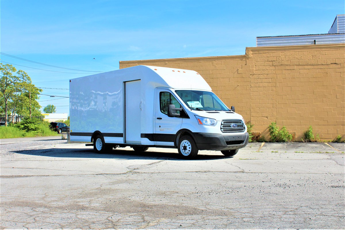 UnicellBodyCo's tweet photo. The Aerocell Transit is tailored for various industries such as courier services, food providers, municipalities, rentals, and contractors, this versatile body is a top choice. 

Discover our range of innovative products, at https://t.co/bXFujMp9Gg. https://t.co/wOHF40H3wr