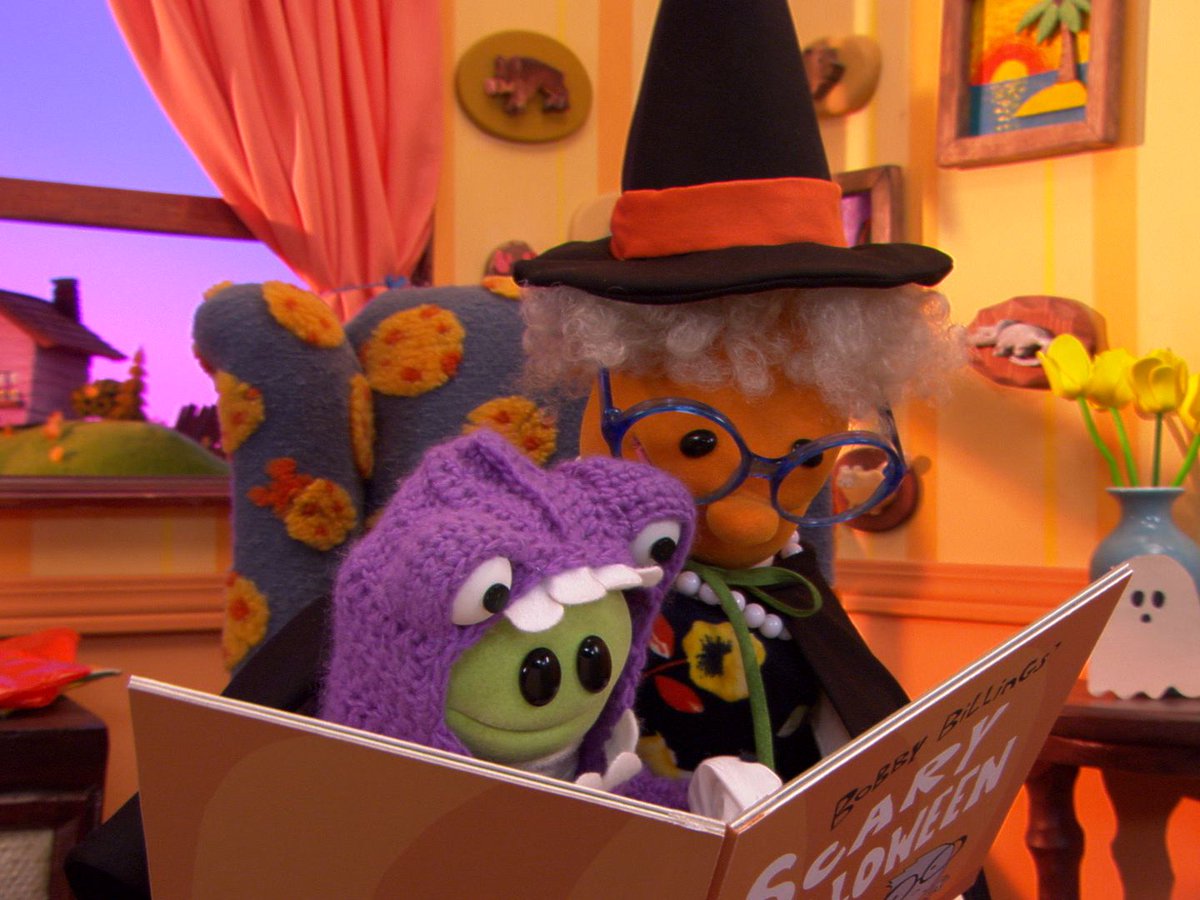 who's up for a scary story? 😱🎃 #nanalan #halloween #spookyseason #nanalanstills