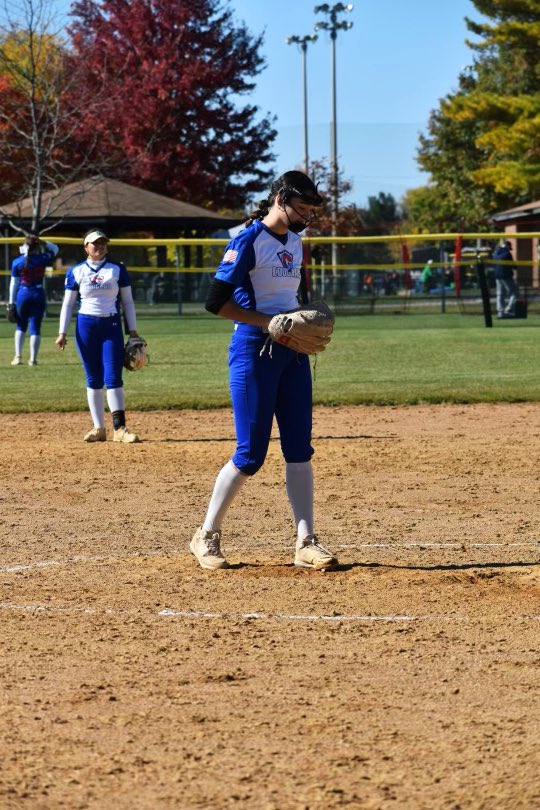 Ended fall ball season🍁. Now we wait for summer ball🥎☀️!