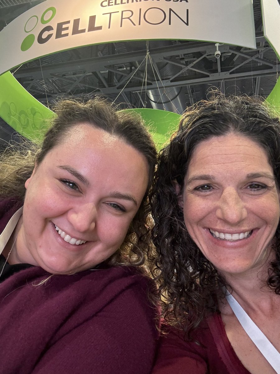 jensemineriomd's tweet photo. @DrGoose_DO and I having fun #ACG2024. She is a super rockstar I promise you!!! Can’t wait for our complementary paper!! https://t.co/7zR6EyuiCD