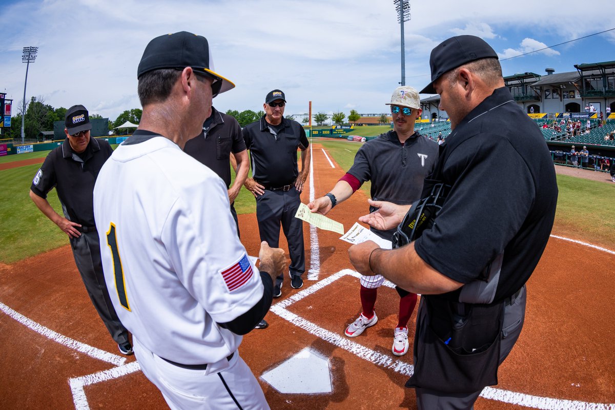 We would like to extend a big thank you to the Sun Belt Coordinator of Umpires and umpires Timothy Gansrow, Marcus Neal, Kevin Morgan, Matt Preslar, Dalton James and Britt Kennerly who have all volunteered their time to umpire our Hurricane Relief Baseball Game Nov. 2!

#TIGMA