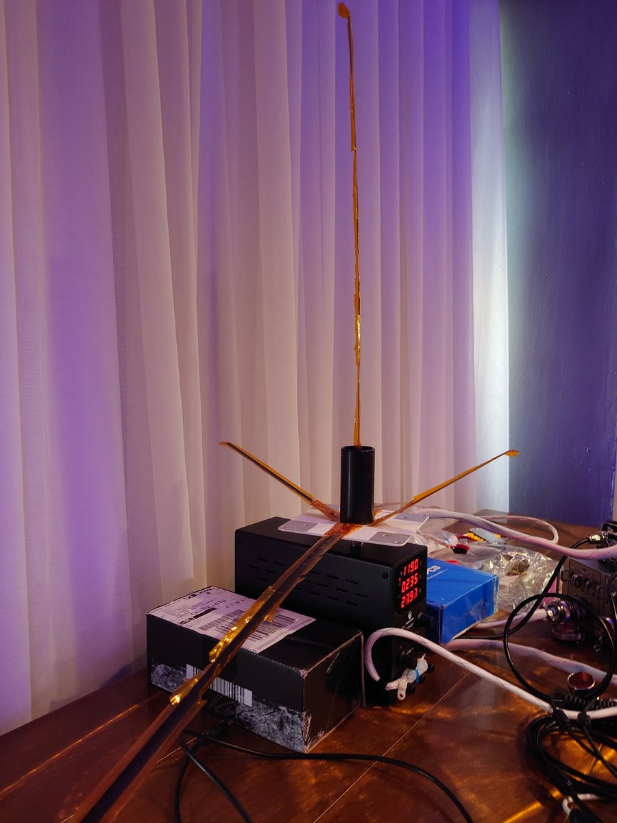 hb9wdf's tweet photo. Spotted at the @AMSAT Symposium in Tampa: A complet @ARISS_Intl Station π‘π°οΈ https://t.co/bv79UZr7rj