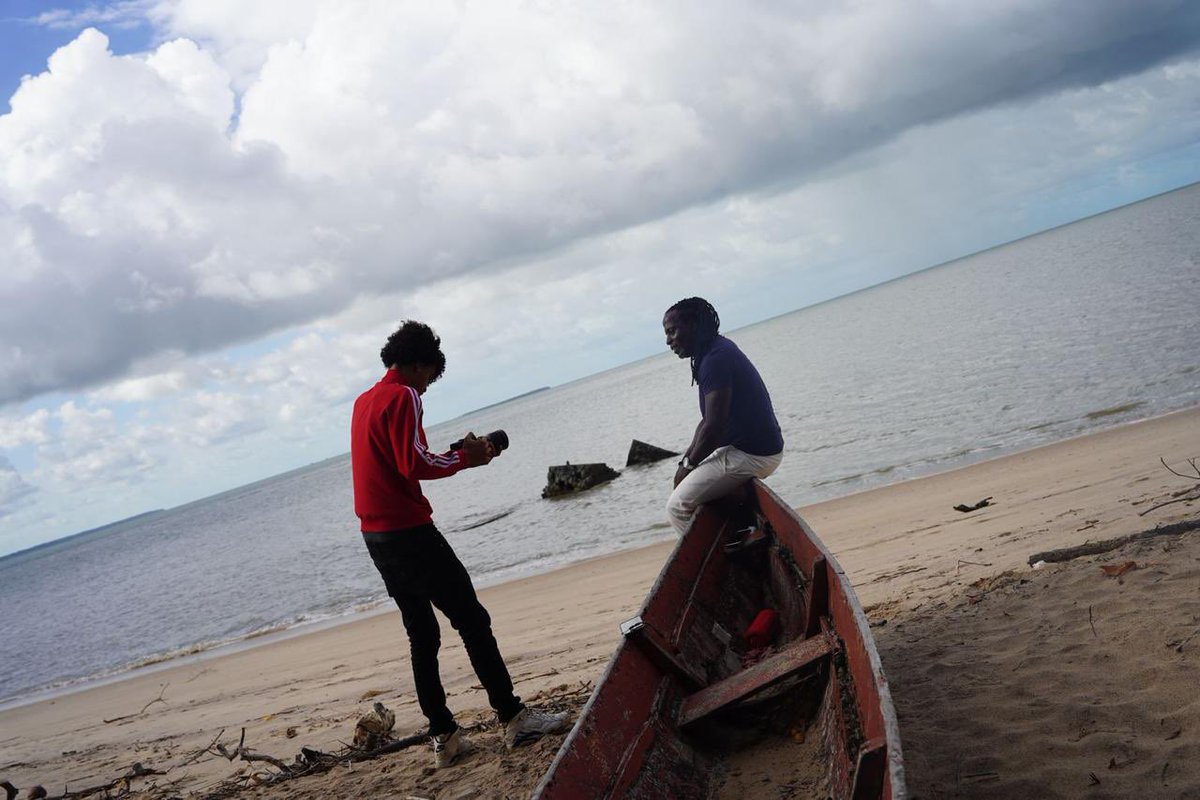 RuudDaddy's tweet image. Au fait, Si tu cherches ton chemin il y a le  clip la bonne route qui est dispo.
réalisation :starbass officiel
youtu.be/qoXFChYq8Vo?si…