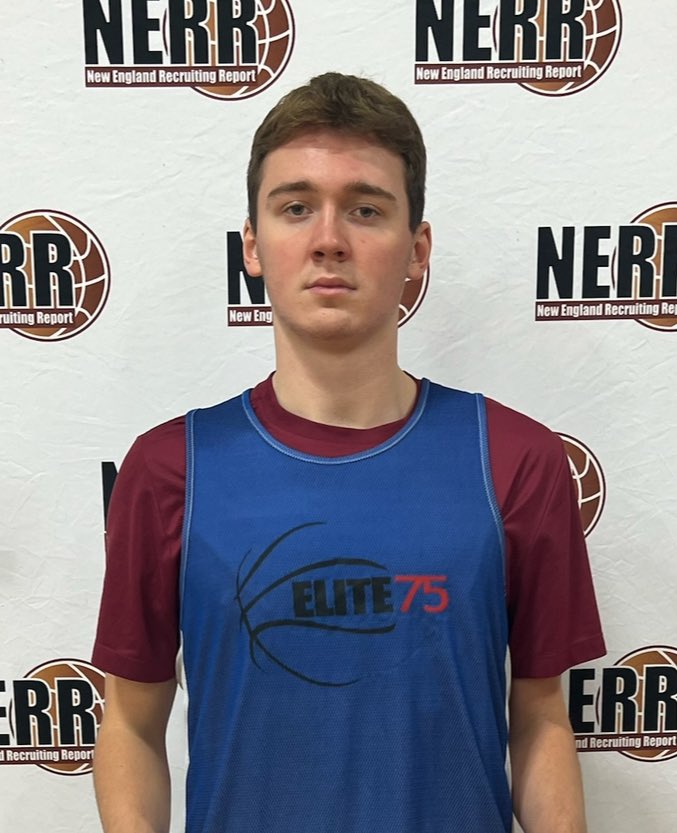DylanThayer0's tweet photo. 2025’s Leo Ryott and Unai Fernandez of @ISAHoosac were clear standouts during yesterday’s #NEOpenGym action.

Ryott’s (6’7) scoring prowess in the mid-range stood out, while Fernandez’s (6’6) very skilled playmaking, pace, and shooting ability caught my eye.

@NERRHoops https://t.co/oDMUOD3co3
